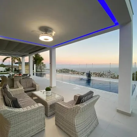Relax And Unwind In Our Cozy Beachside Nice Villa * Ribamar (Lourinha)