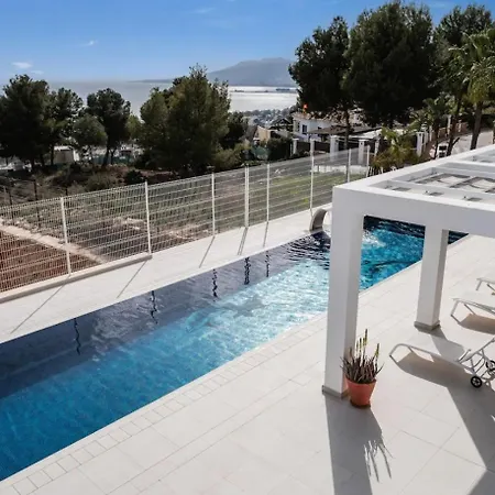 Relax And Unwind In Our Cozy Beachside Nice Villa Ribamar (Lourinha)